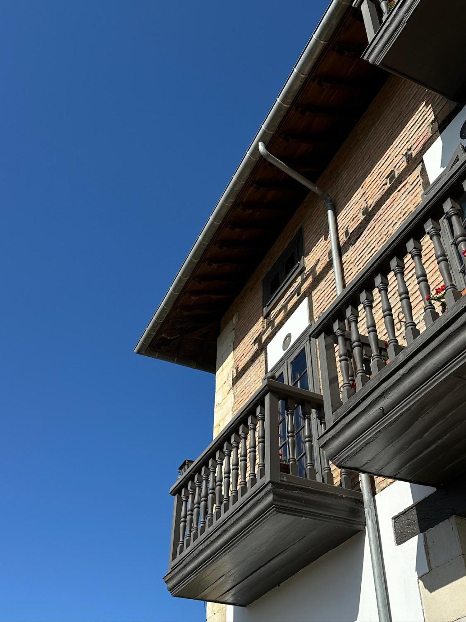 Hotel Palacio La Casona De Cerrazo Exterior foto